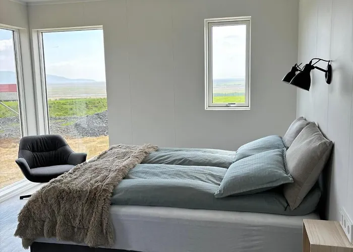 Country Cottage With Great View To The Glacier, Eyjafjallajoekull And Westman Islands